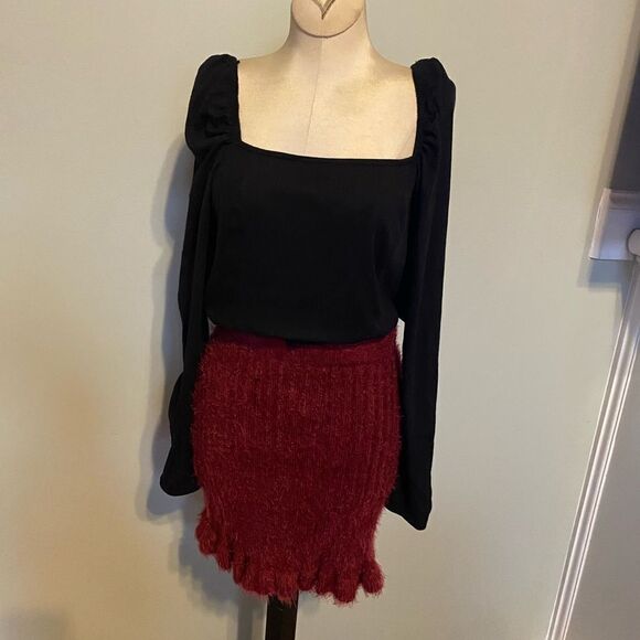Love Riche Knit Skirt/ Sweater Skirt Sz Small NWT - Picture 1 of 7